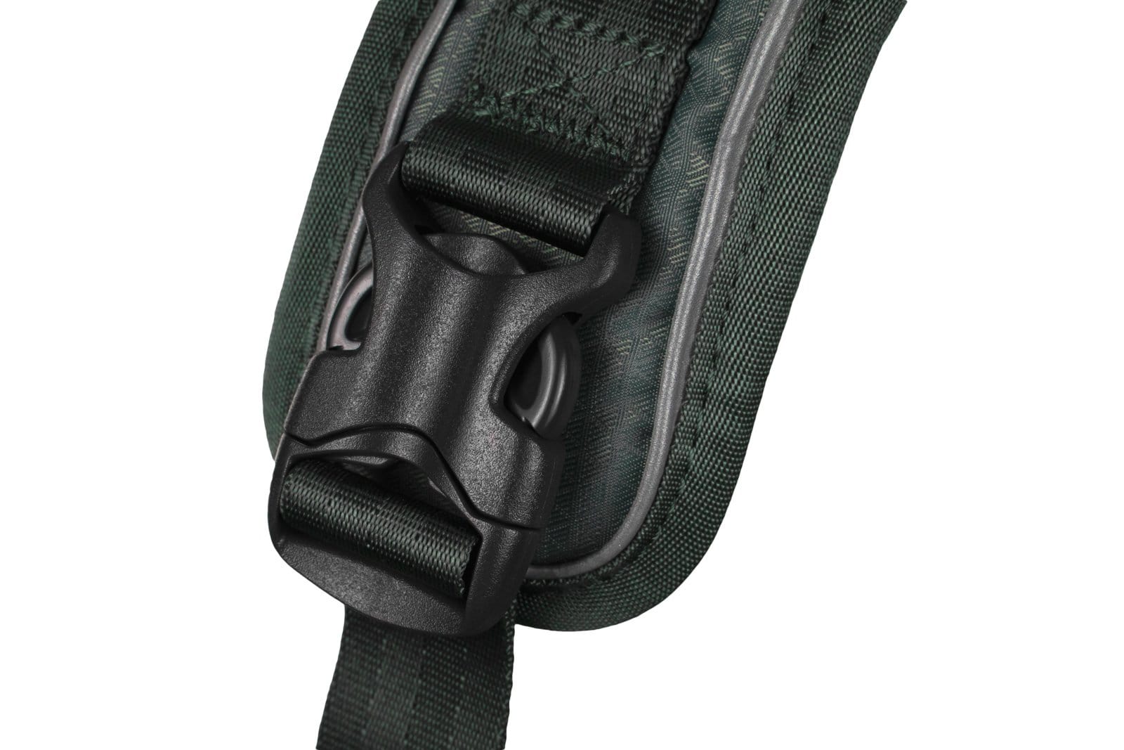Quick release buckle on green Ramble Harness